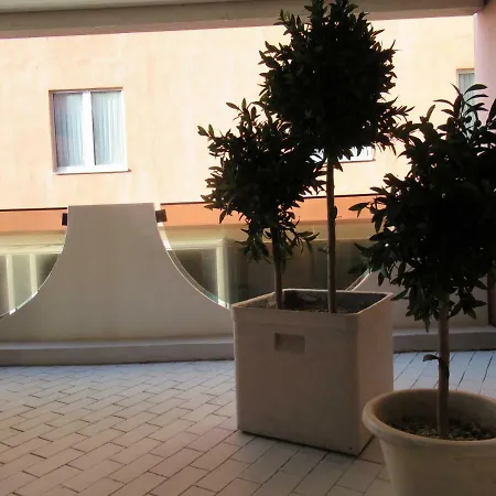 Appartement Bristol Palace 1i *